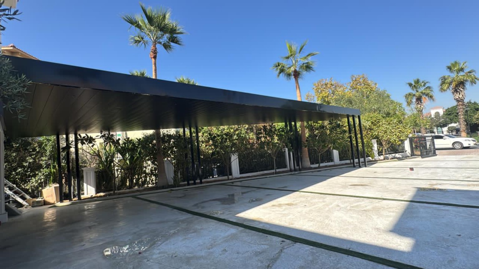 Long-Span Black Parking Canopy installed in the UAE